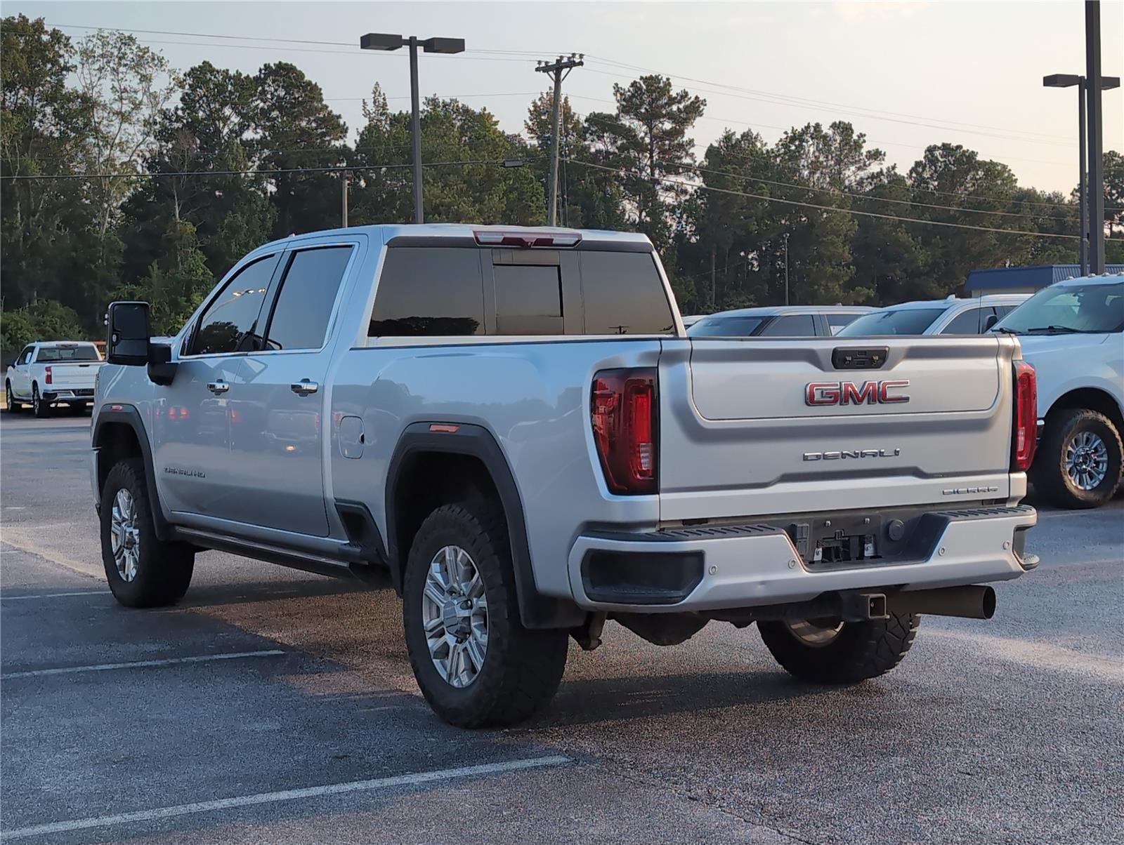 2022 Gmc Sierra 2500 HD Denali photo 3