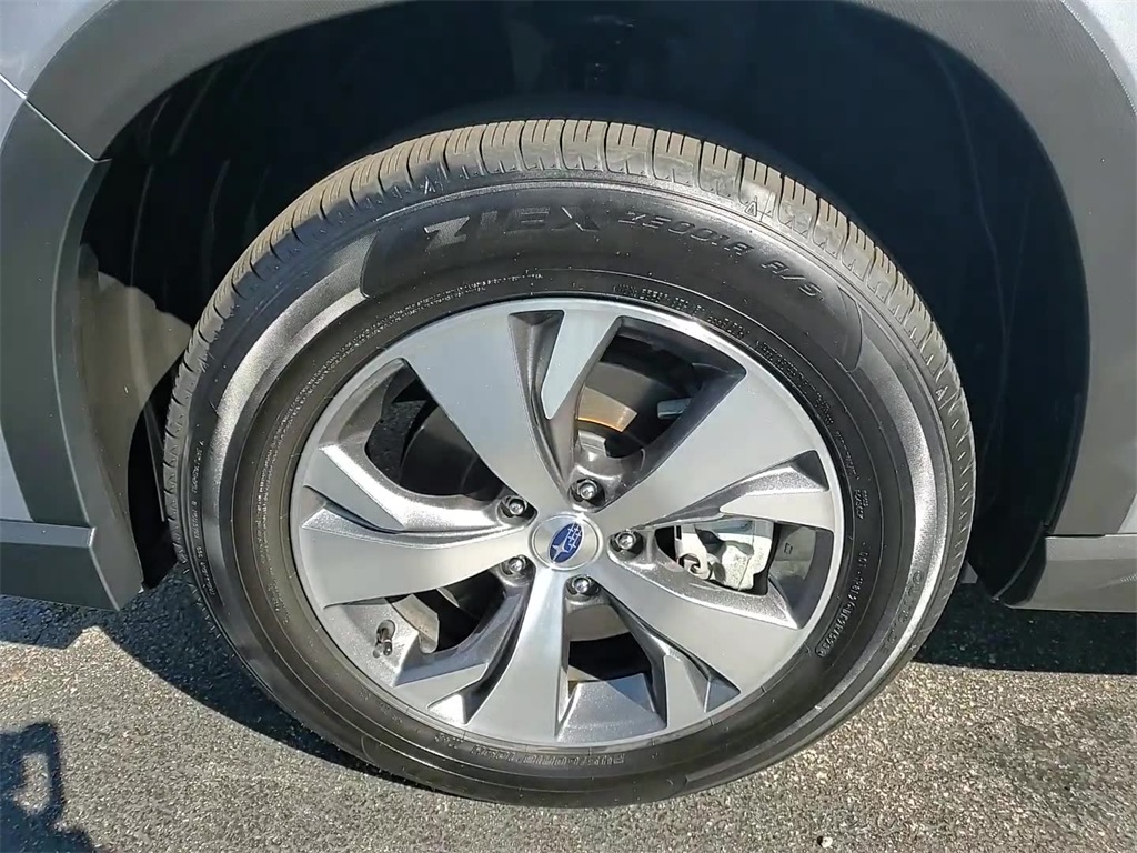 2024 Subaru Ascent Premium photo 19