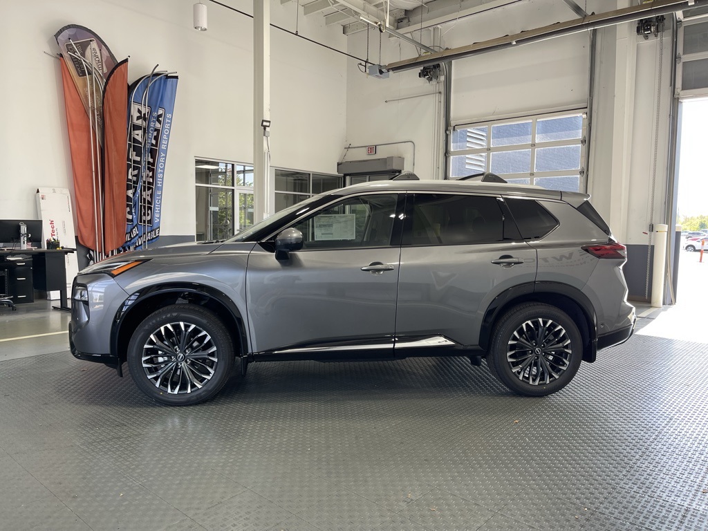 2026 Nissan Rogue Platinum photo 4