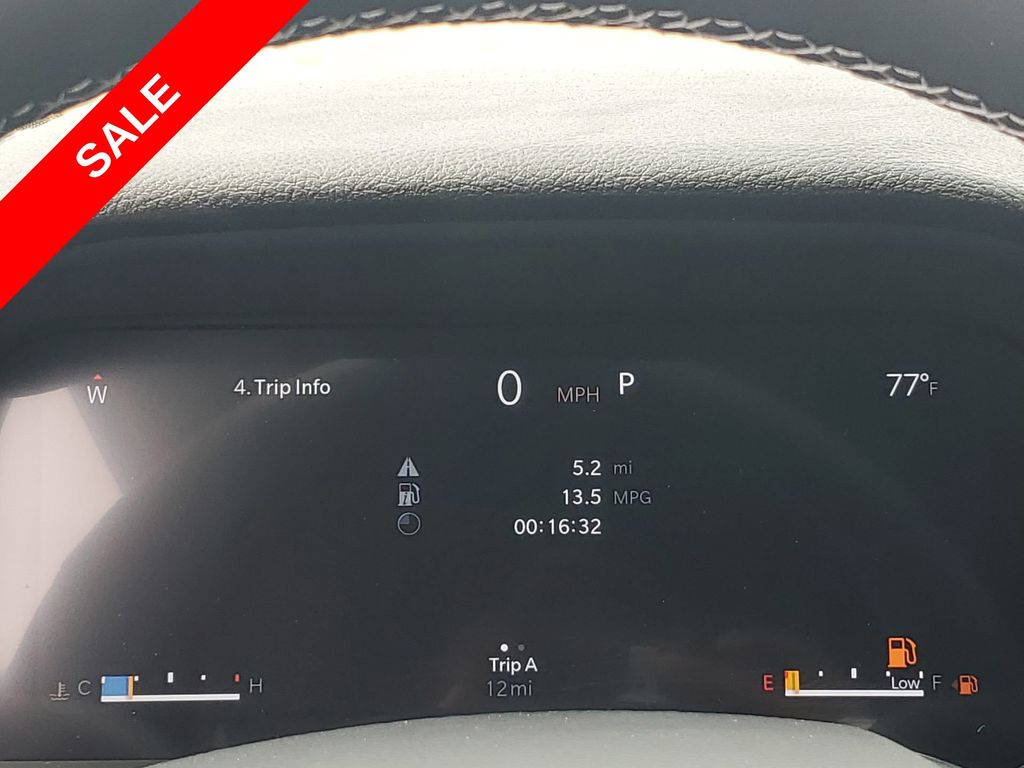 2025 Jeep Grand Cherokee Laredo Altitude photo 35