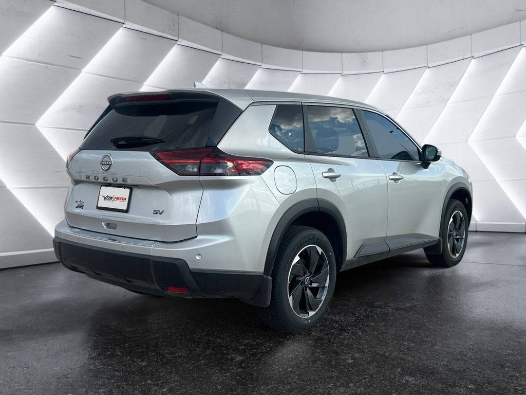 2024 Nissan Rogue SV photo 4