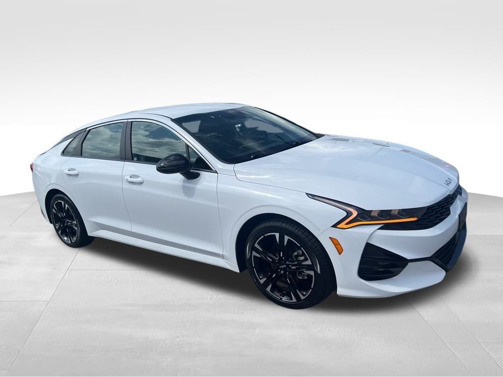 2024 Kia K5 GT-Line photo 4