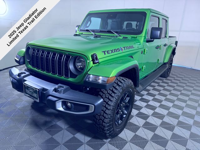 2025 Jeep Gladiator Sport Texas Trail photo 4