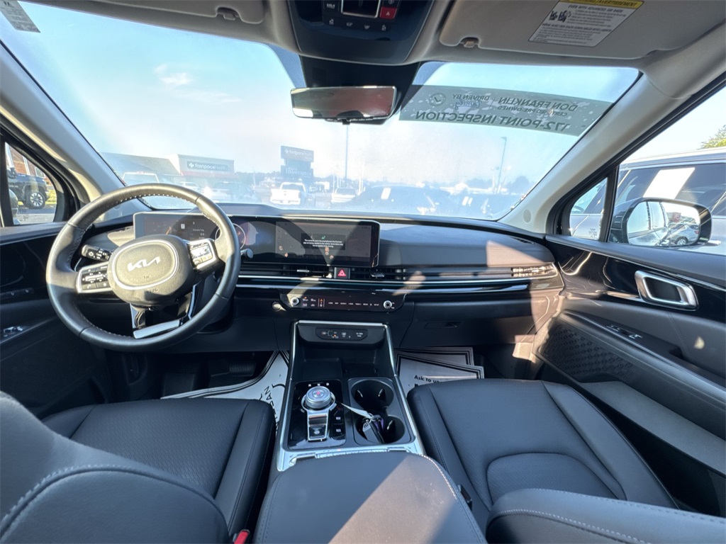 2025 Kia Carnival SX Prestige photo 9