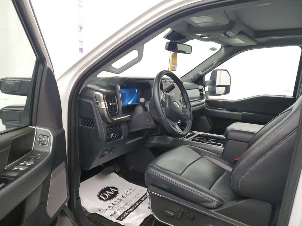 2024 Ford F-350 Lariat photo 5