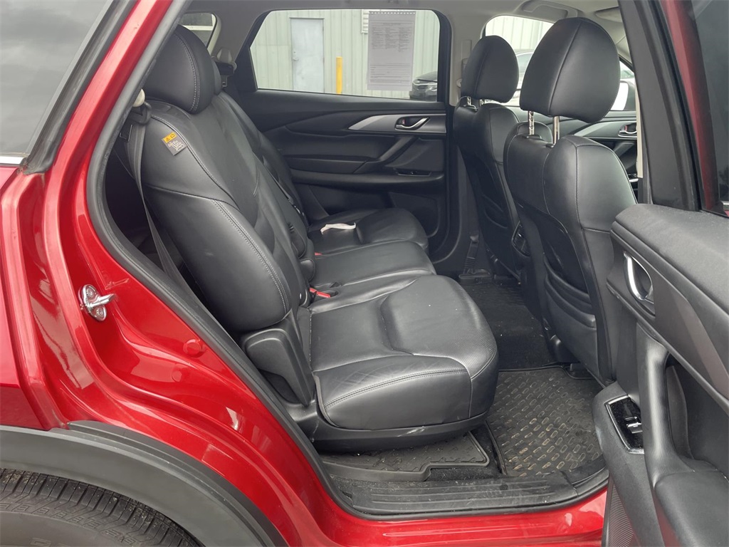 2019 Mazda CX-9 Touring photo 11