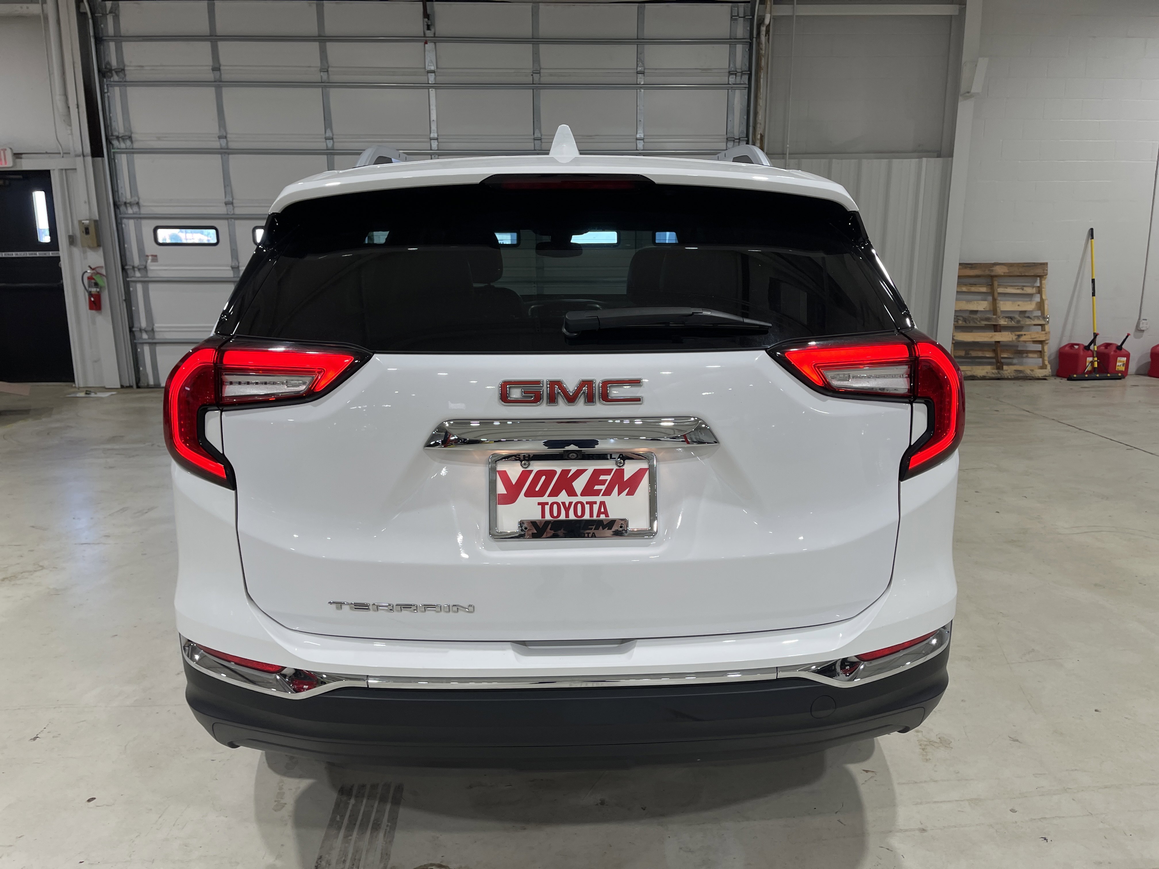 2023 Gmc Terrain SLT photo 3