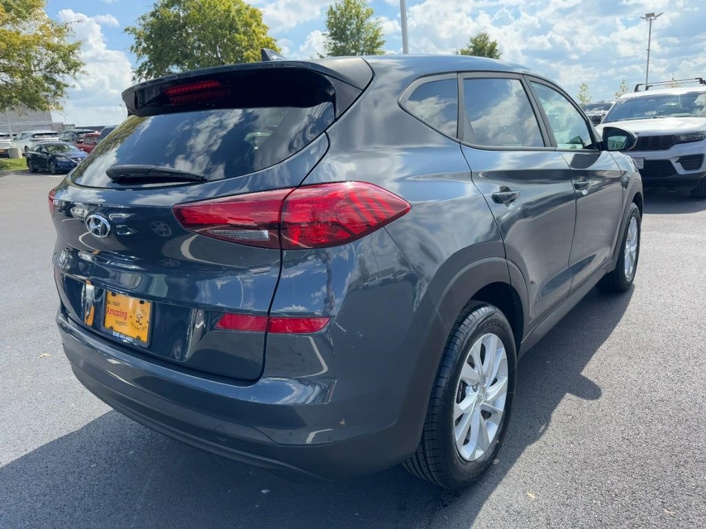 2019 Hyundai Tucson SE photo 3
