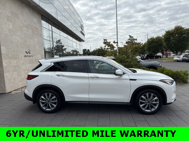 2022 Infiniti QX50 Luxe photo 8