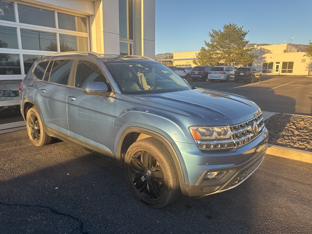 2019 Volkswagen Atlas V6 SE photo 3