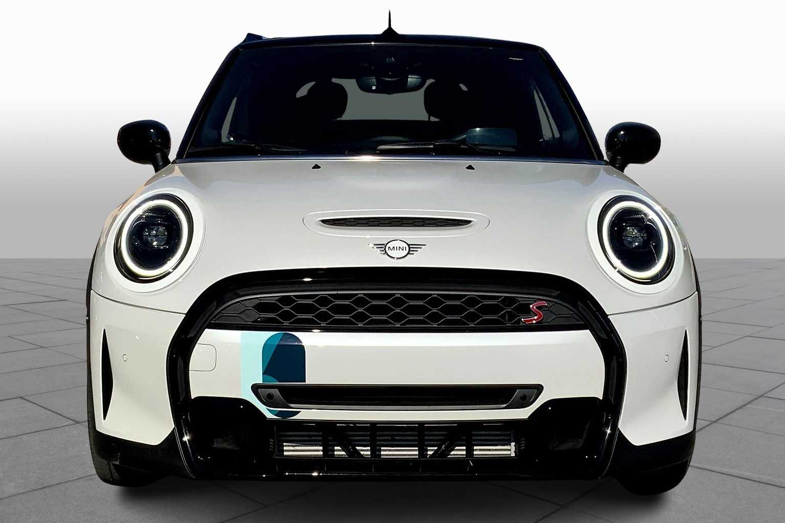 2024 Mini Cooper Convertible S photo 3