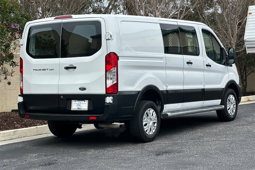 2022 Ford Transit photo 3