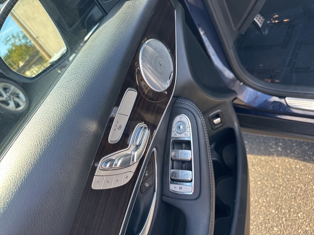 2018 Mercedes Benz GLC 300 4MATIC photo 15