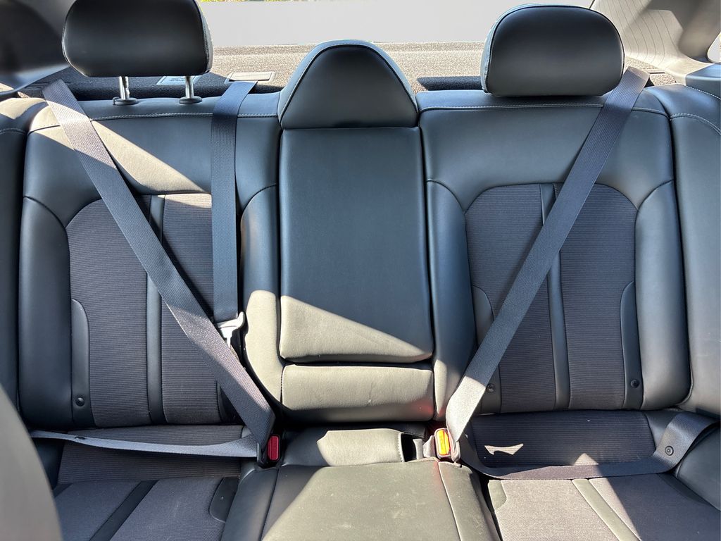 2024 Kia K5 GT-Line photo 18