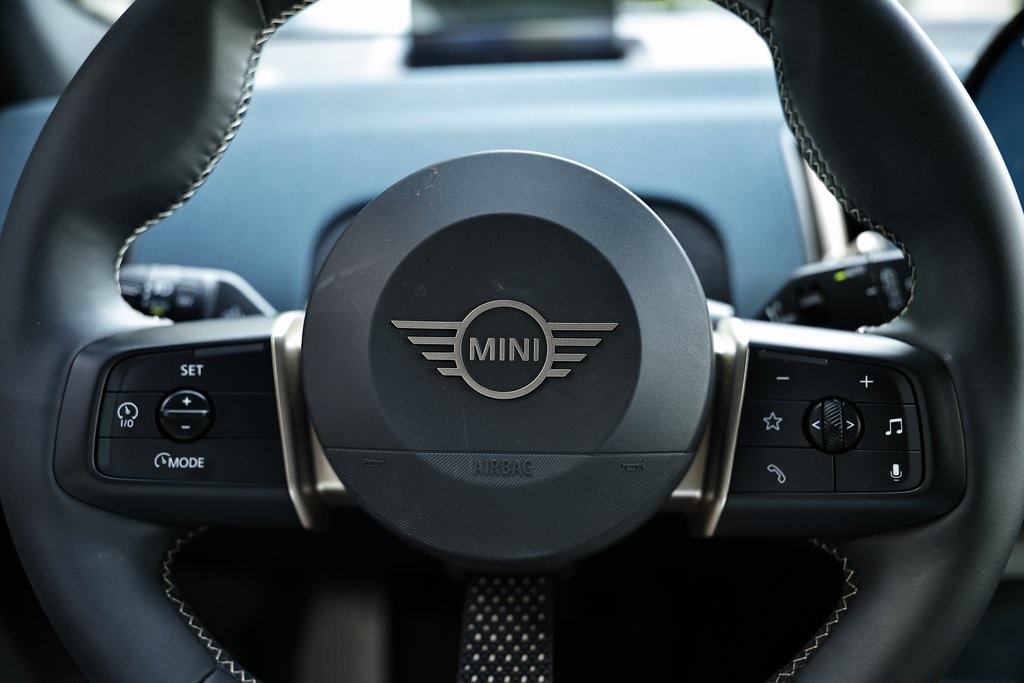 2025 Mini Cooper S ALL4 photo 30