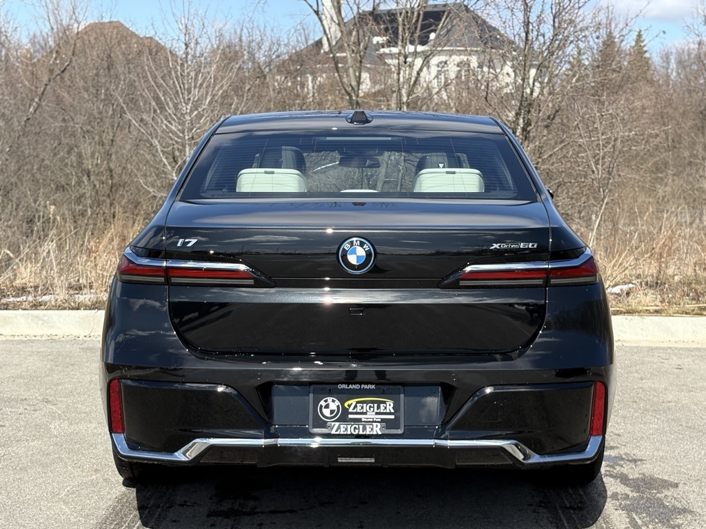 2025 Bmw i7 xDrive60 photo 4