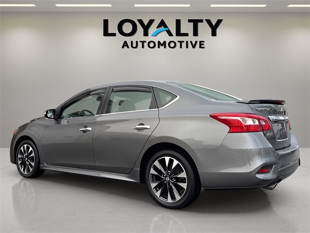 2019 Nissan Sentra SR photo 3