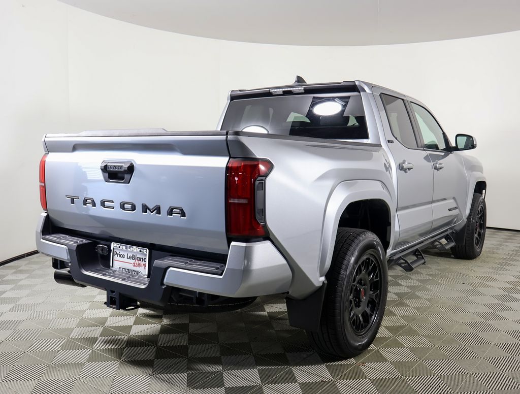 2024 Toyota Tacoma SR5 photo 6