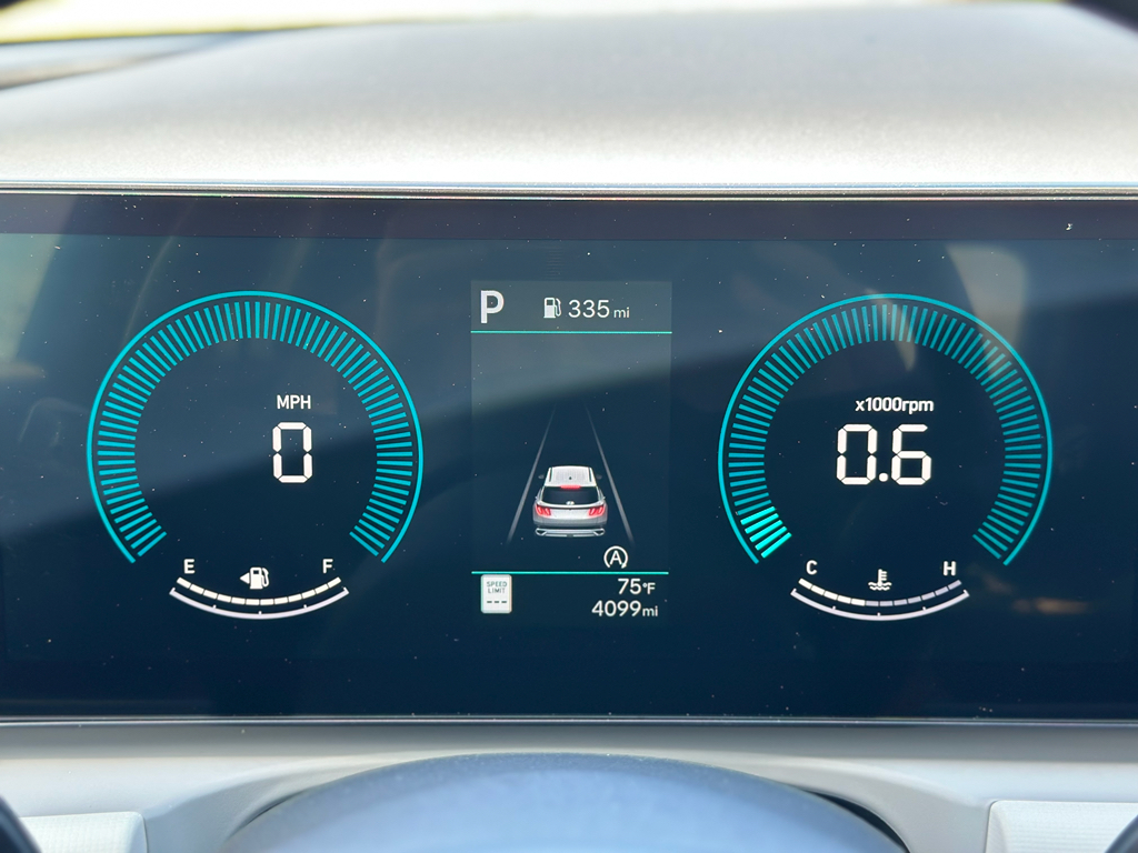 2025 Hyundai Tucson SEL photo 13