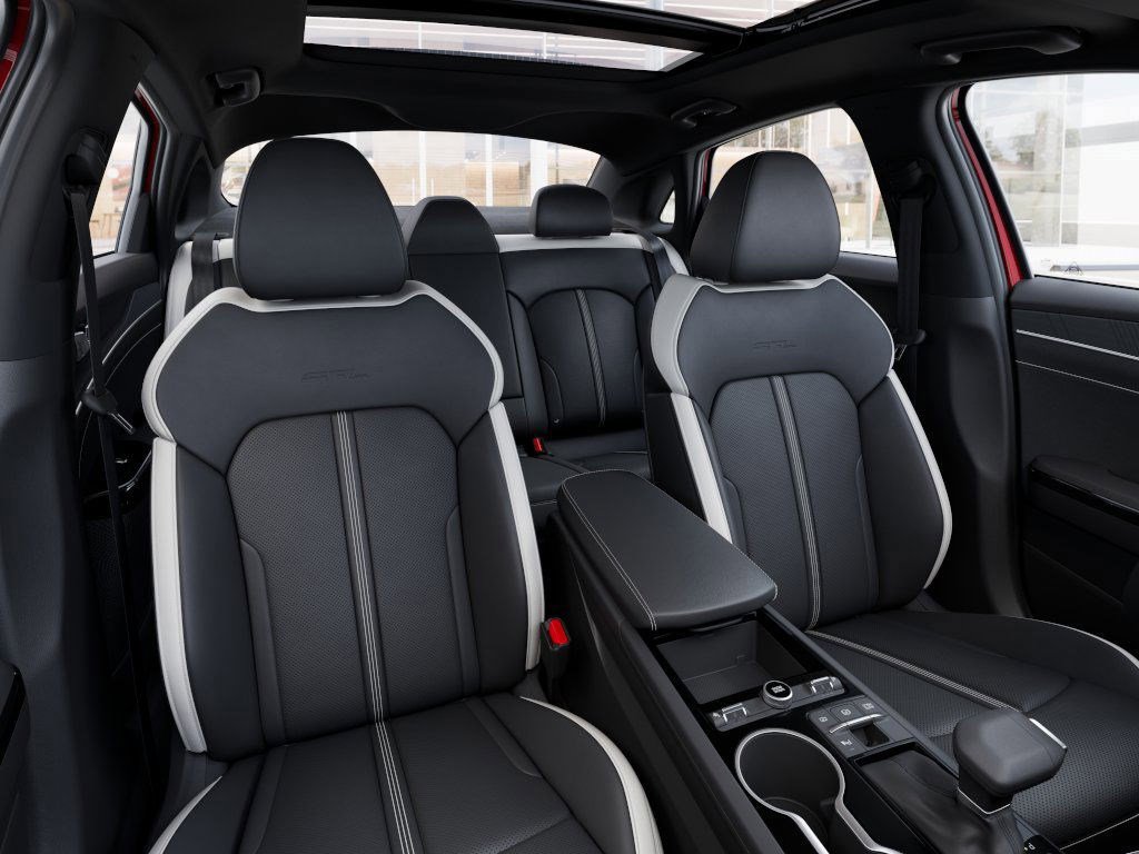 2026 Kia K5 GT-Line photo 12