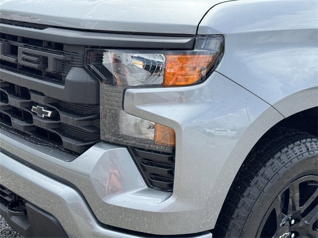 2025 Chevrolet Silverado 1500 Custom photo 10