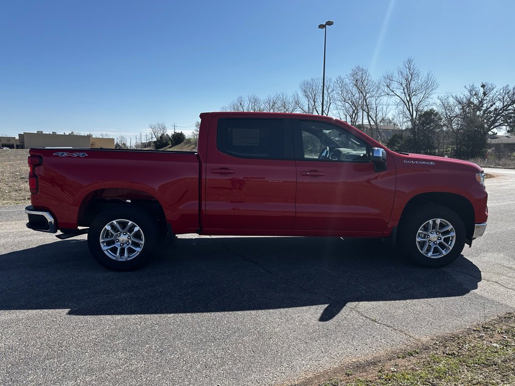 New 2024 Chevrolet Silverado 1500 LT Crew Cab in Chickasha R1202881