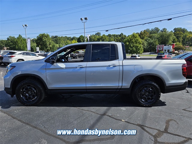 2025 Honda Ridgeline TrailSport photo 3