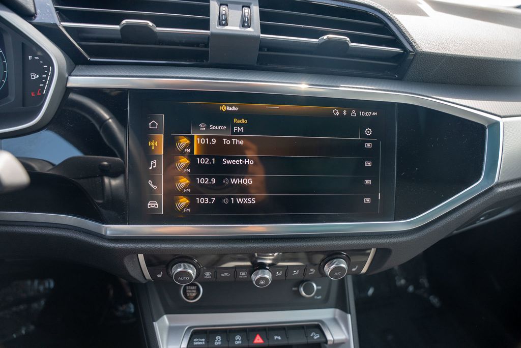 2024 Audi Q3 45 TFSI S line Premium photo 25