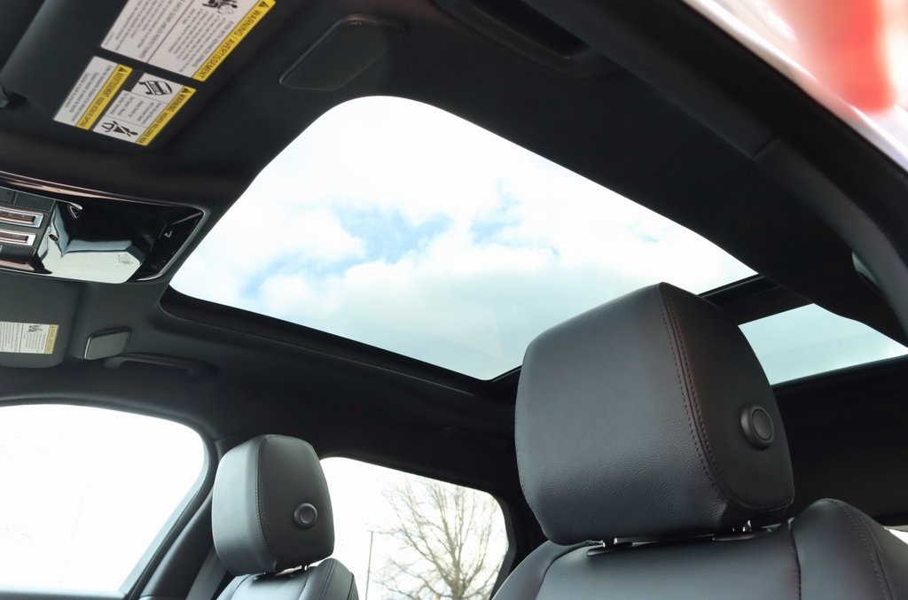 2025 LAND ROVER RANGE ROVER VELAR - Image 11