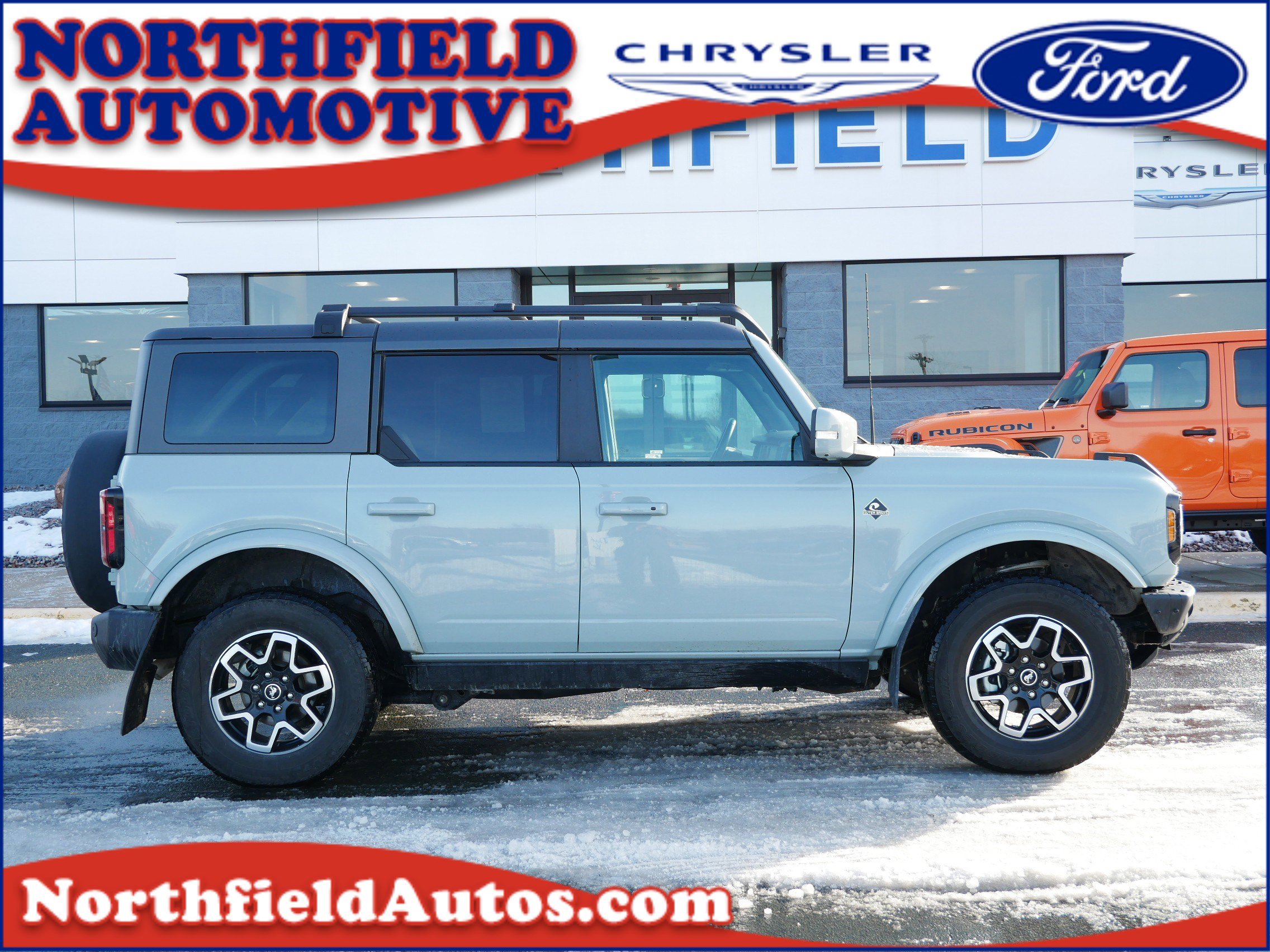 2022 Ford Bronco 4-Door Outer Banks's photo