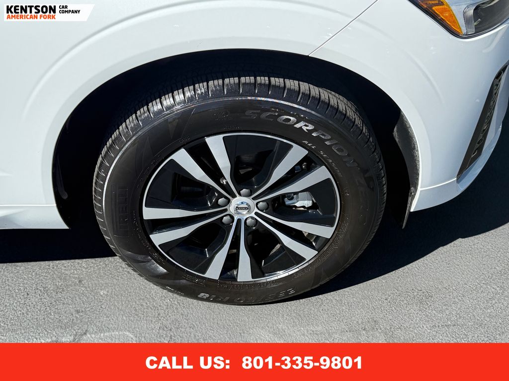 2024 Volvo XC60 Core photo 13