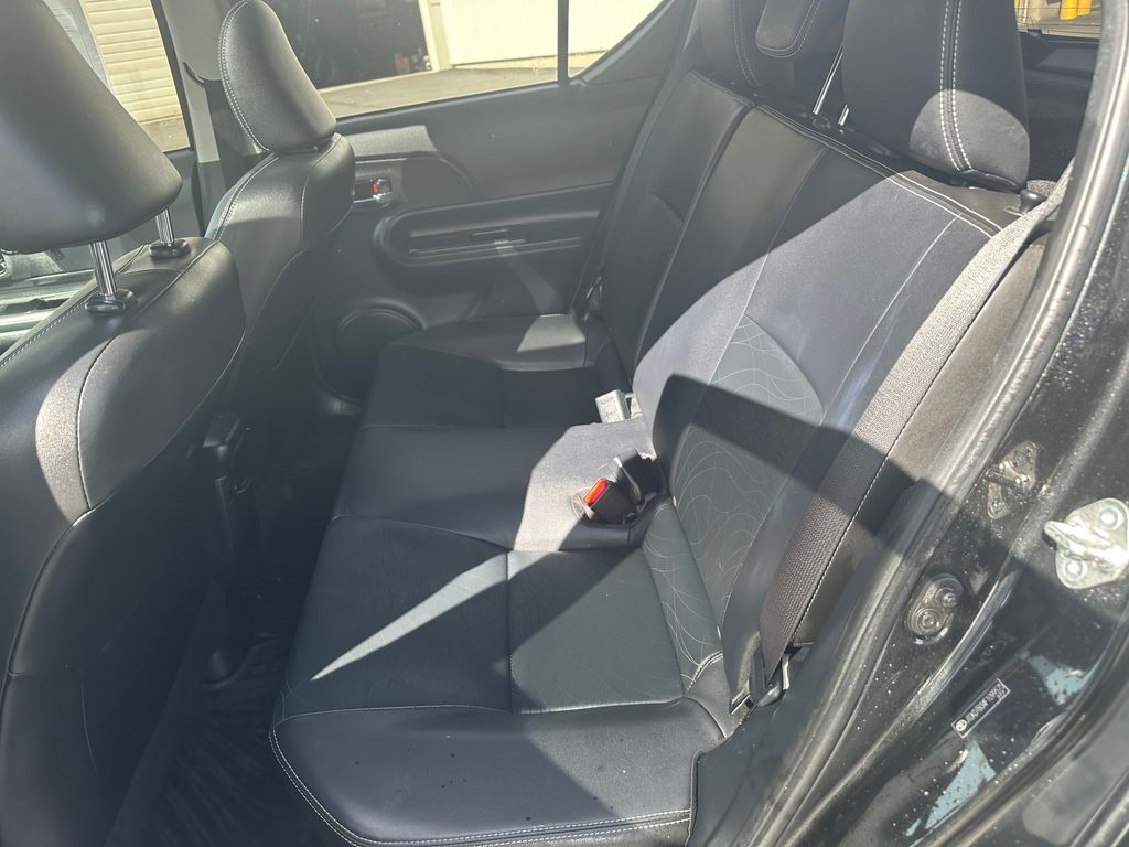 2015 Toyota Prius C Four photo 14