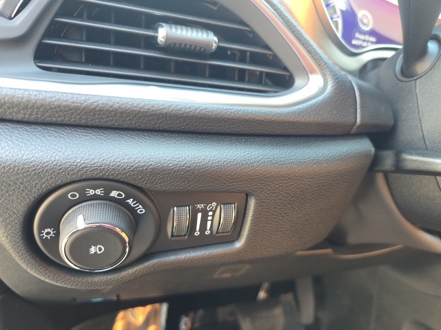 2026 Chrysler Pacifica Pinnacle photo 19