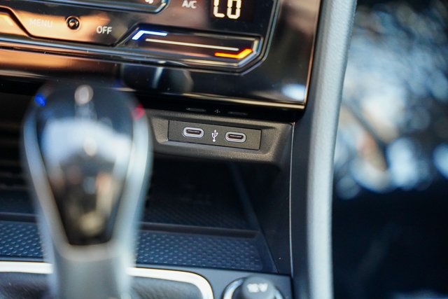 2025 Volkswagen Jetta 1.5T SE photo 19
