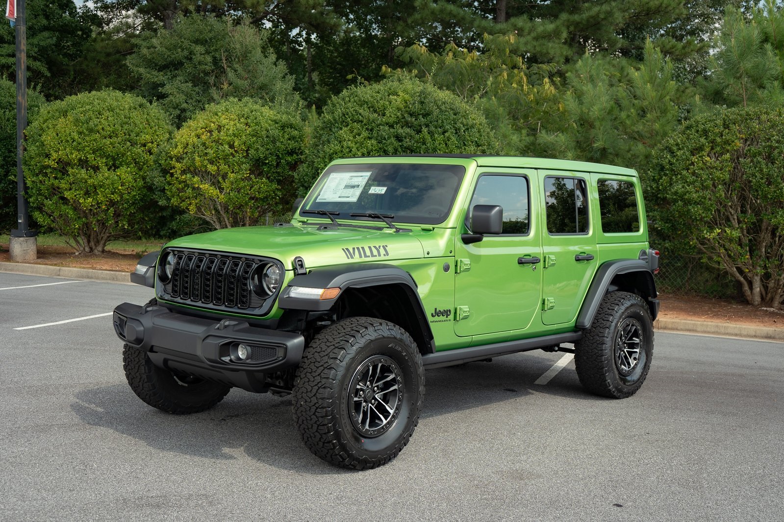 2025 Jeep Wrangler Willys photo 3
