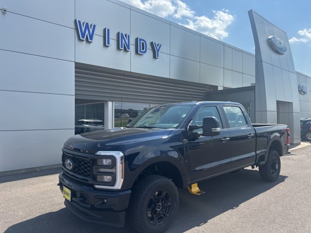 2025 Ford Super Duty F-350® XL