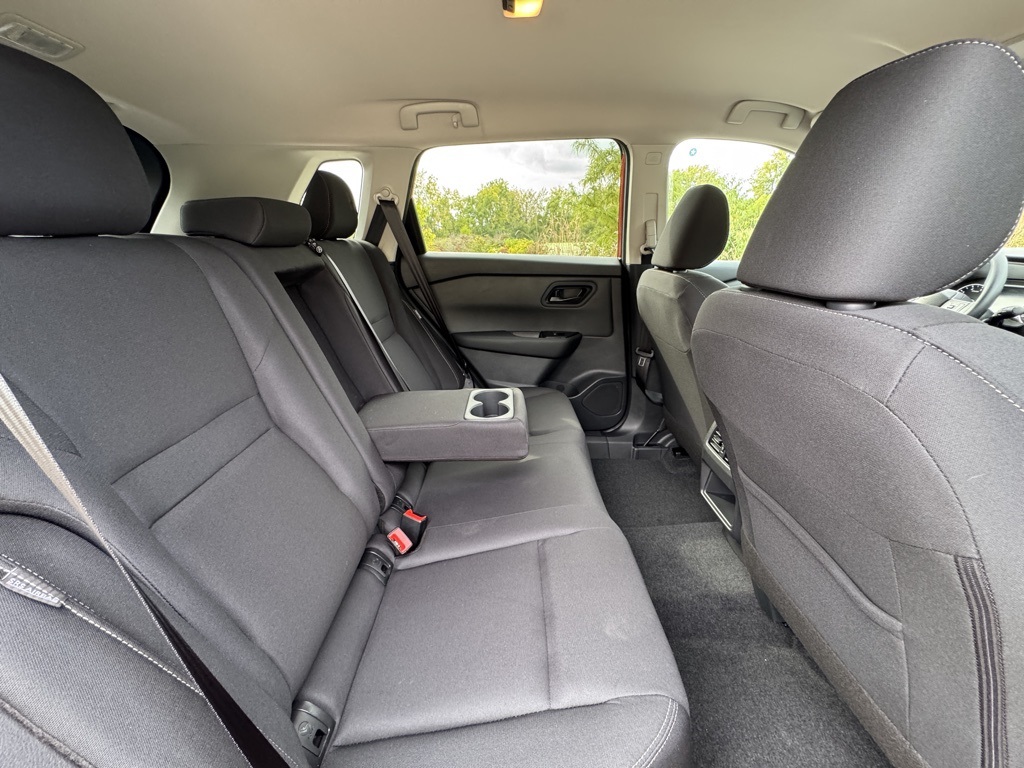 2026 Nissan Rogue S photo 20