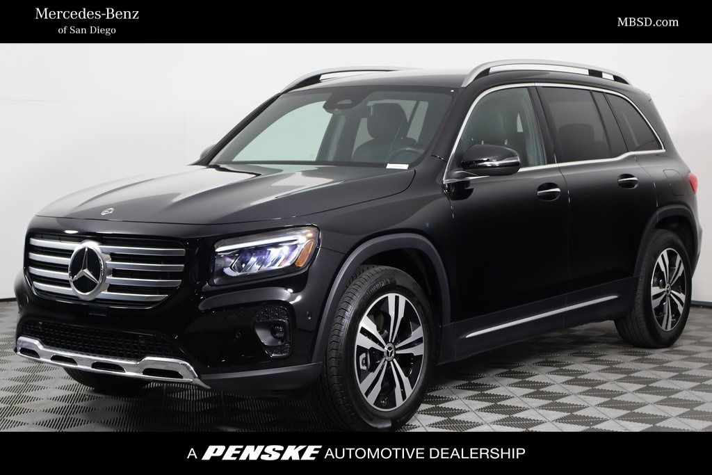 2025 Mercedes-Benz GLB Base's photo