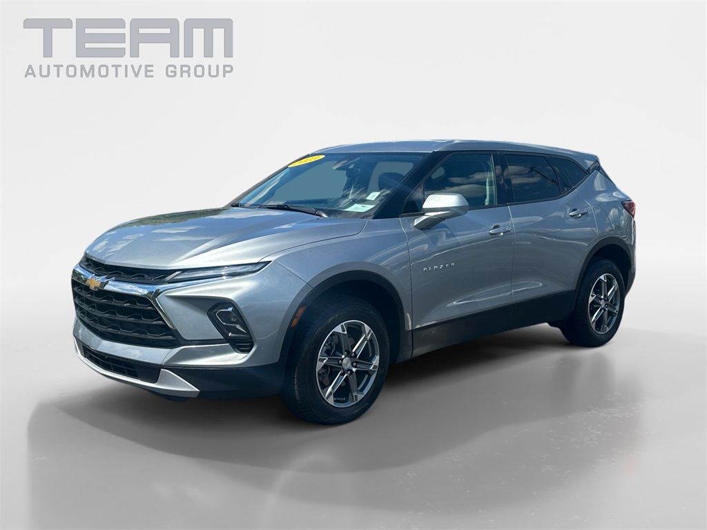 2023 Chevrolet Blazer 2LT photo 3