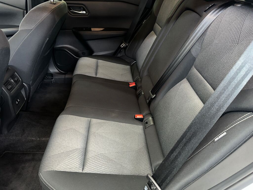 2024 Nissan Rogue SV photo 14