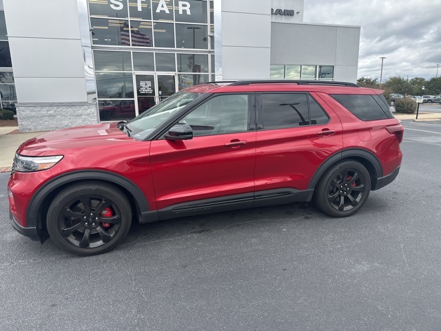 2020 Ford Explorer ST photo 3