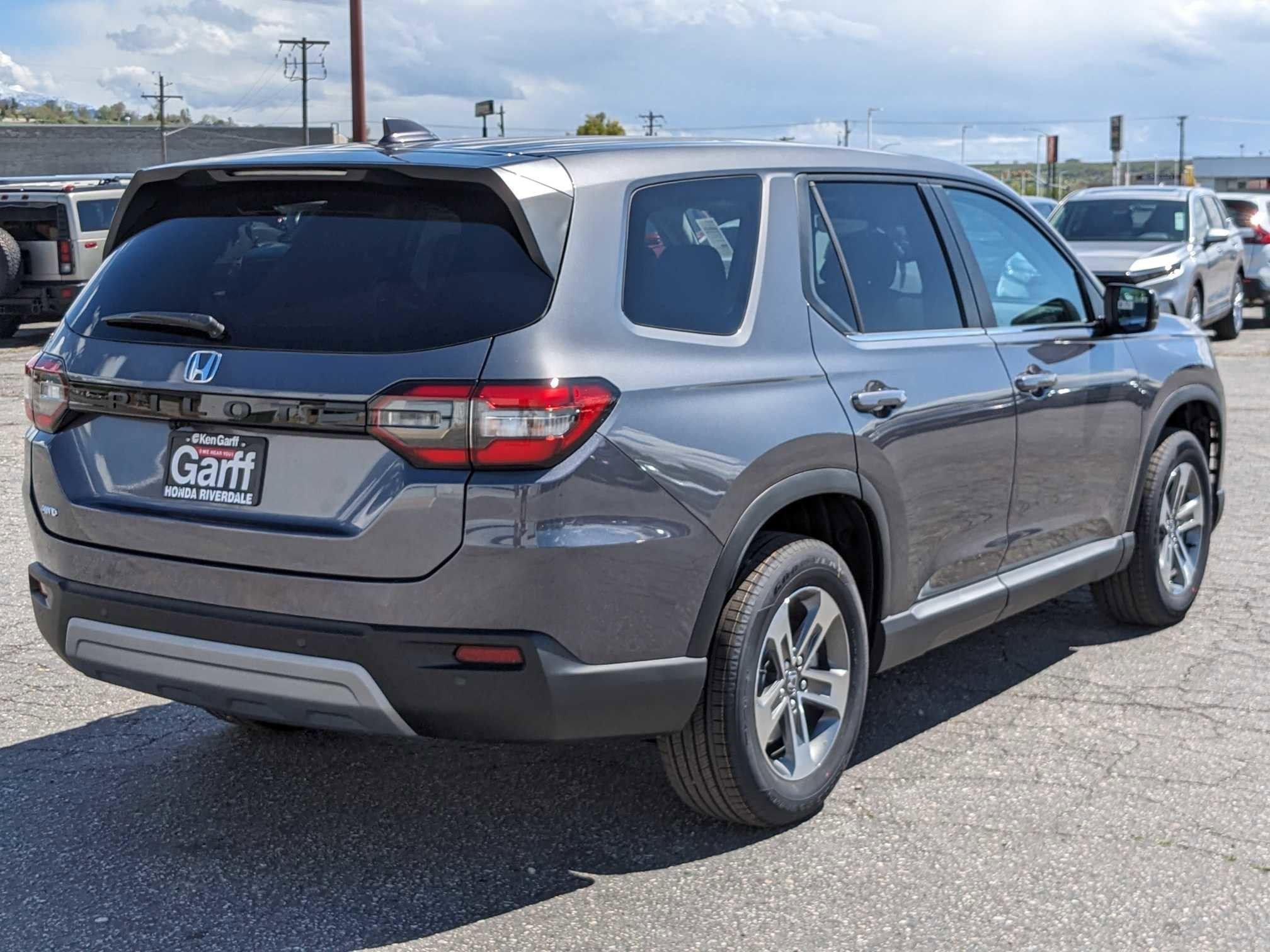 2025 Honda Pilot EX-L photo 2