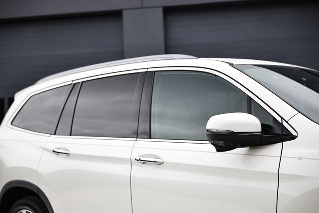 2016 Honda Pilot Touring photo 5
