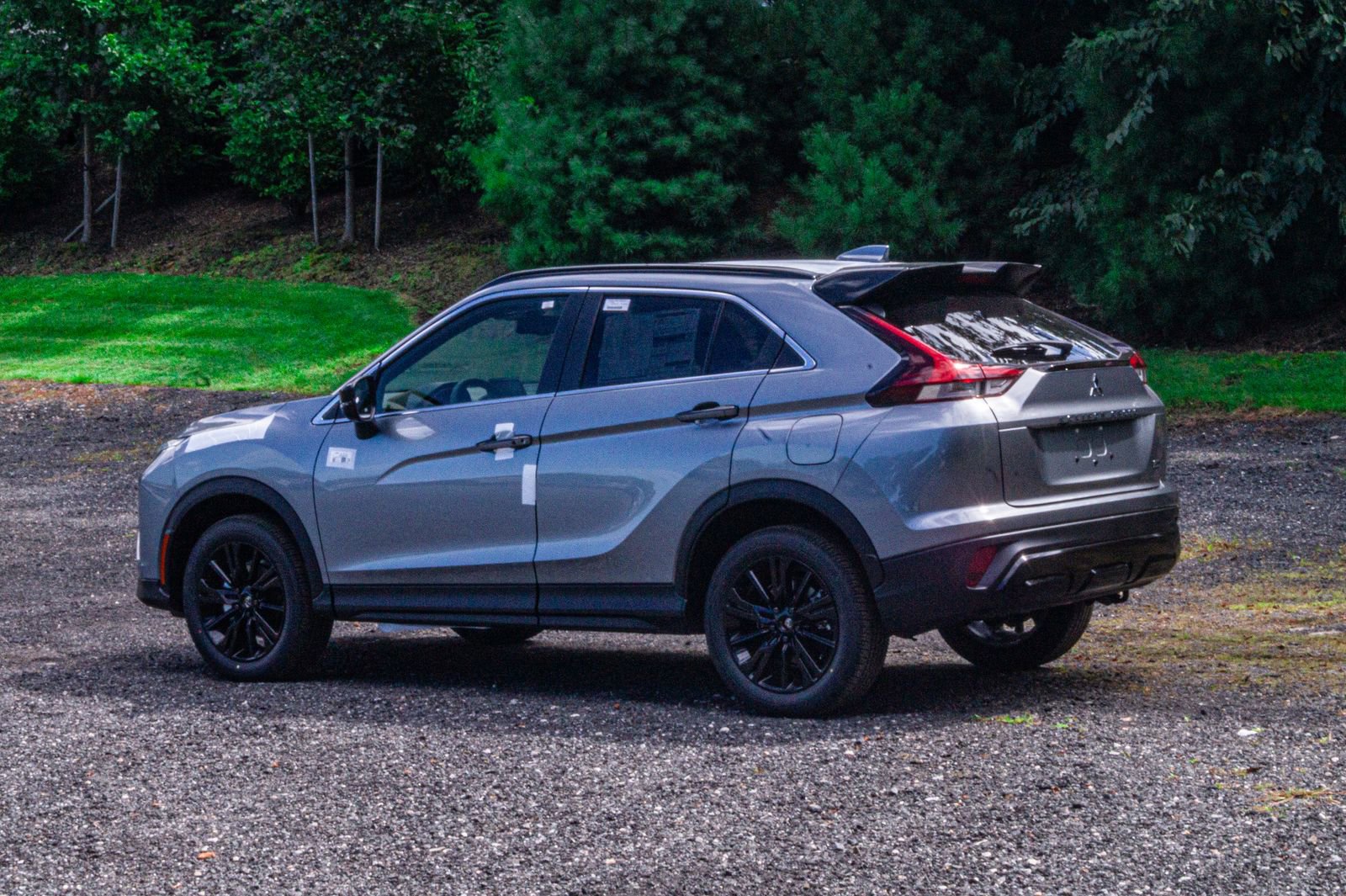 2025 Mitsubishi Eclipse Cross LE Ralliart photo 3