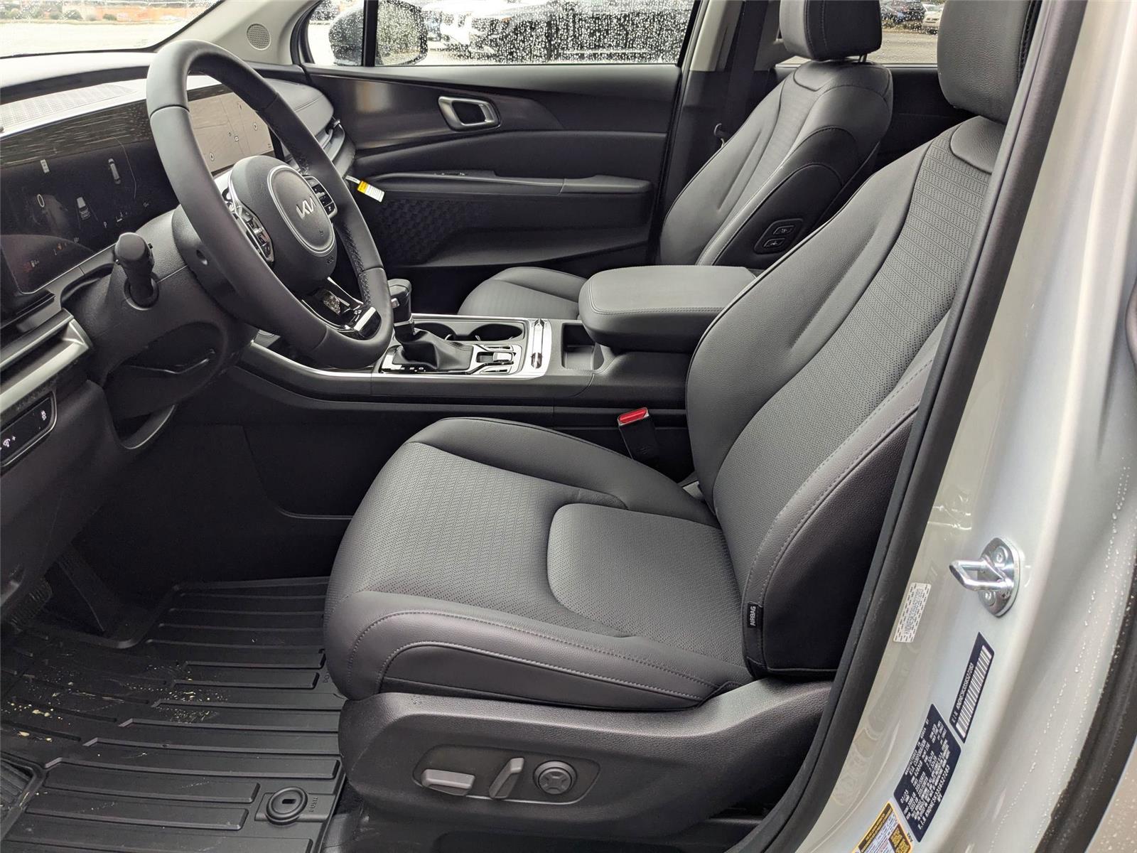 2025 Kia Carnival SX Prestige photo 14