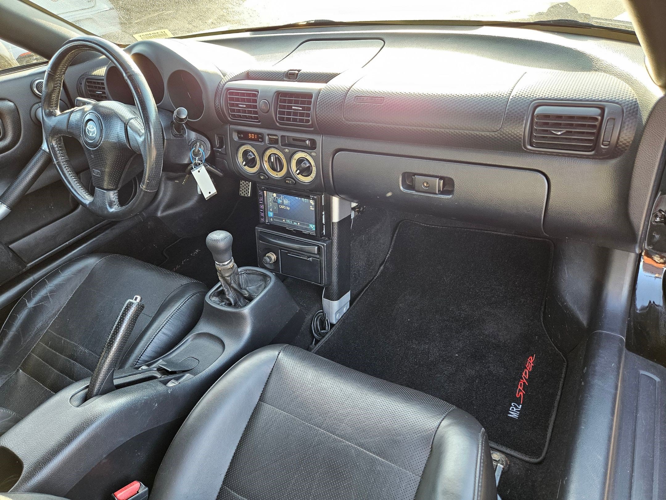 2003 Toyota MR2 Spyder Base photo 24