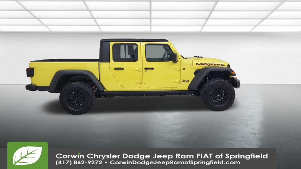 2024 Jeep Gladiator Mojave photo 2