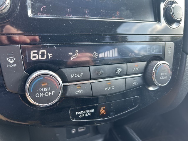 2018 Nissan Rogue SL photo 11