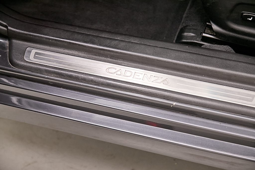 2015 KIA CADENZA - Image 20