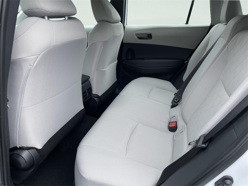 2024 Toyota Corolla Cross L photo 14